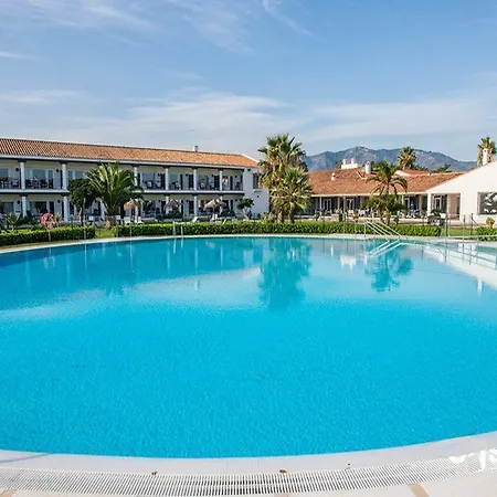 De Golf Hotel 4*